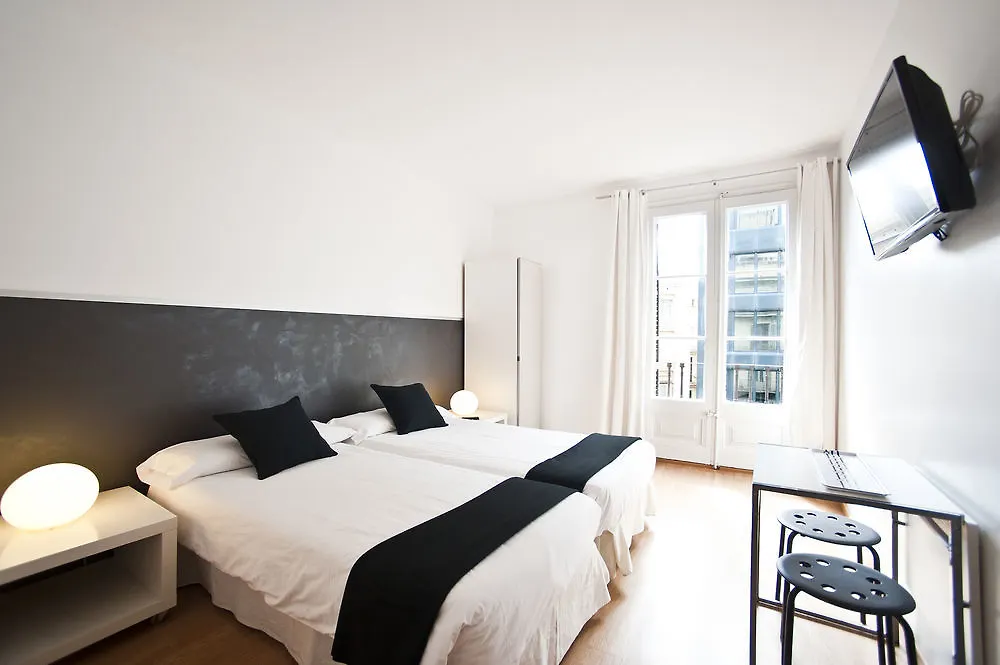 Super Balmes Guest House Barcelona Spain