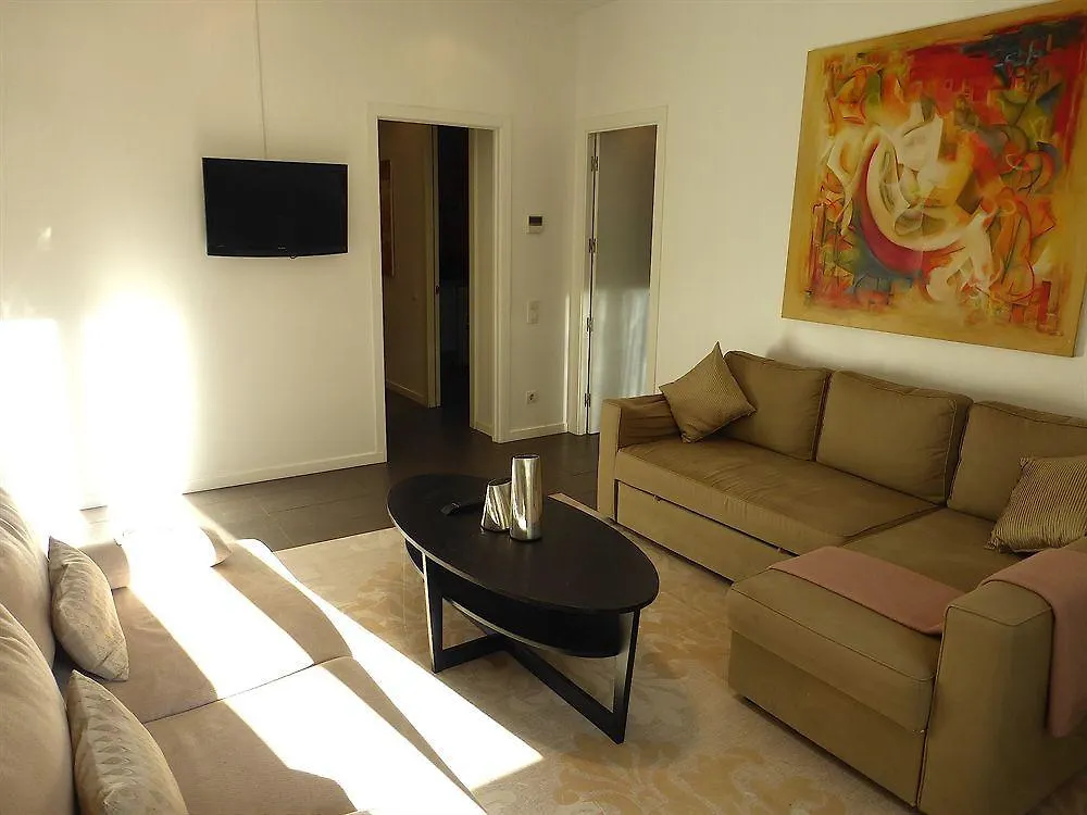 Super Balmes Guest House Барселона 3*,