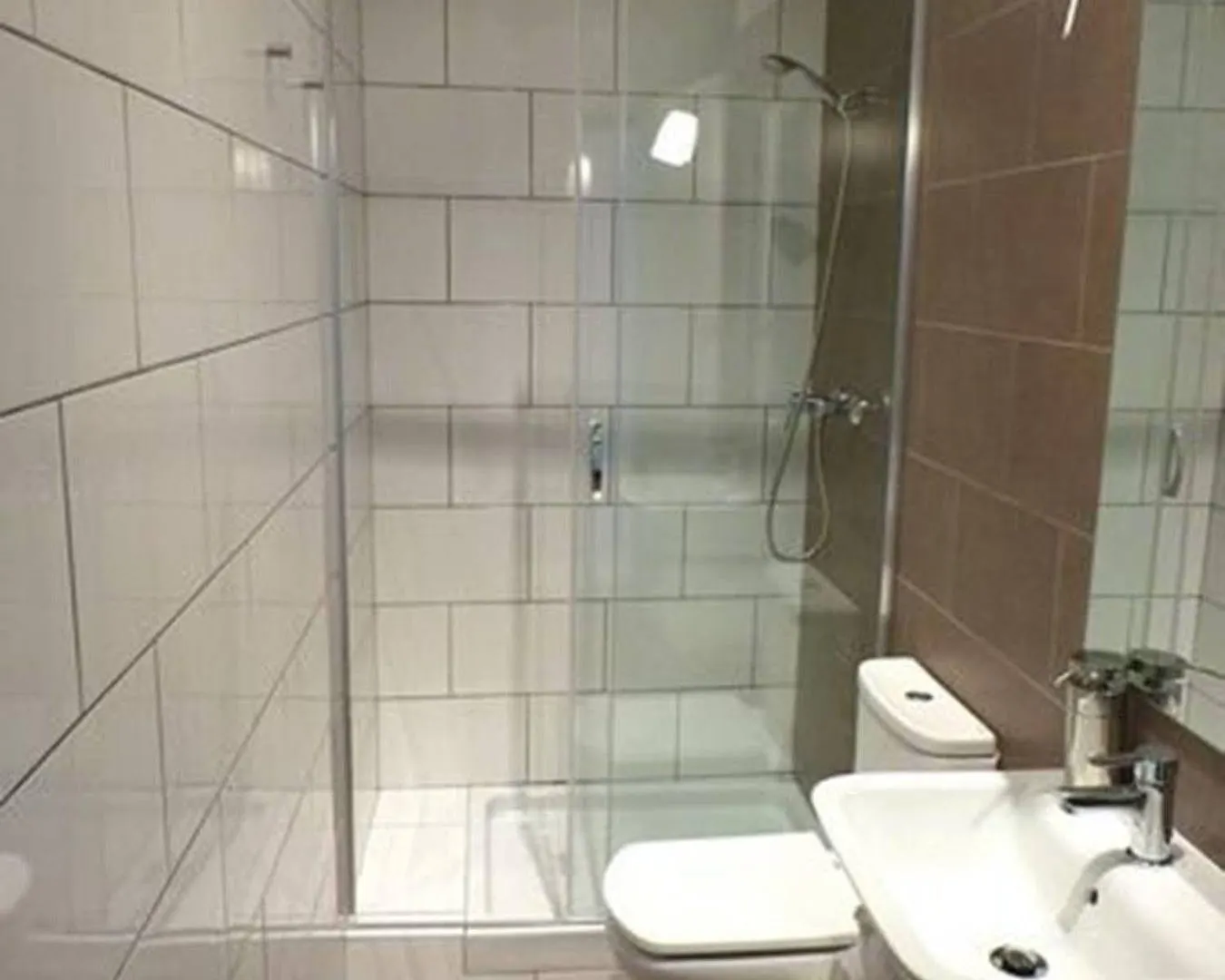 Отель Super Balmes Guest House Барселона