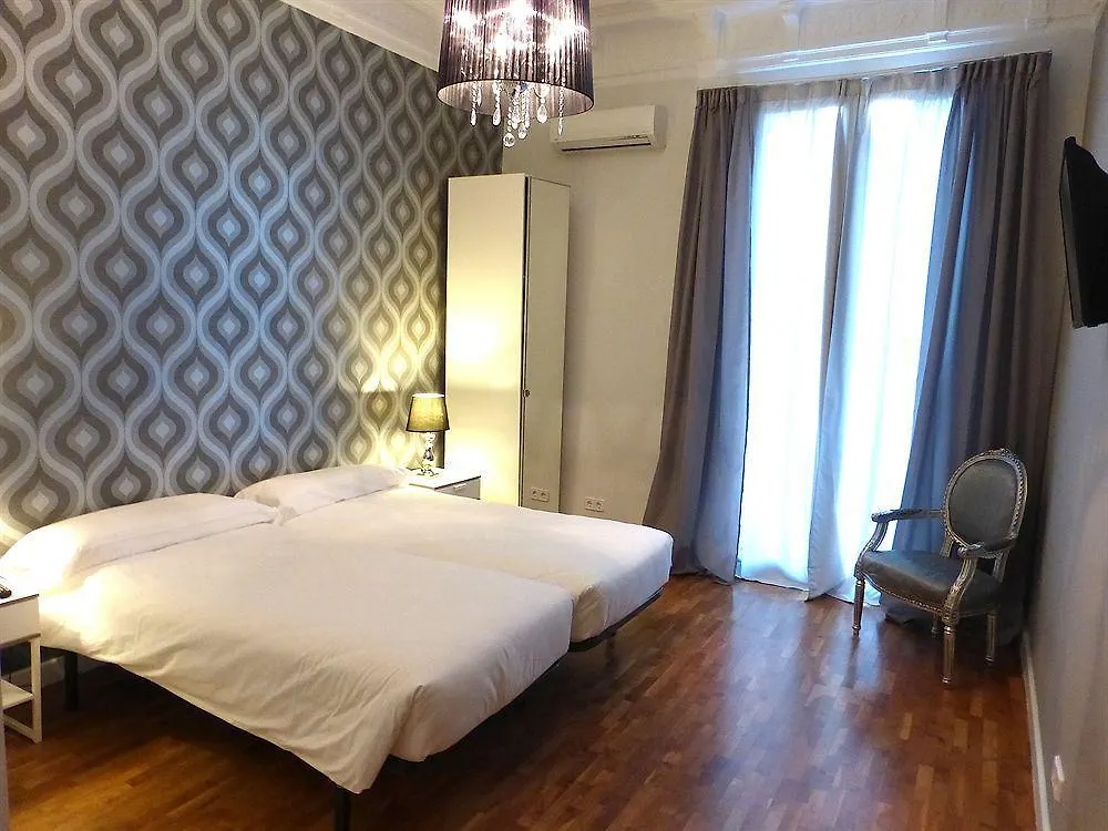 Super Balmes Guest House Barcelona Hotell
