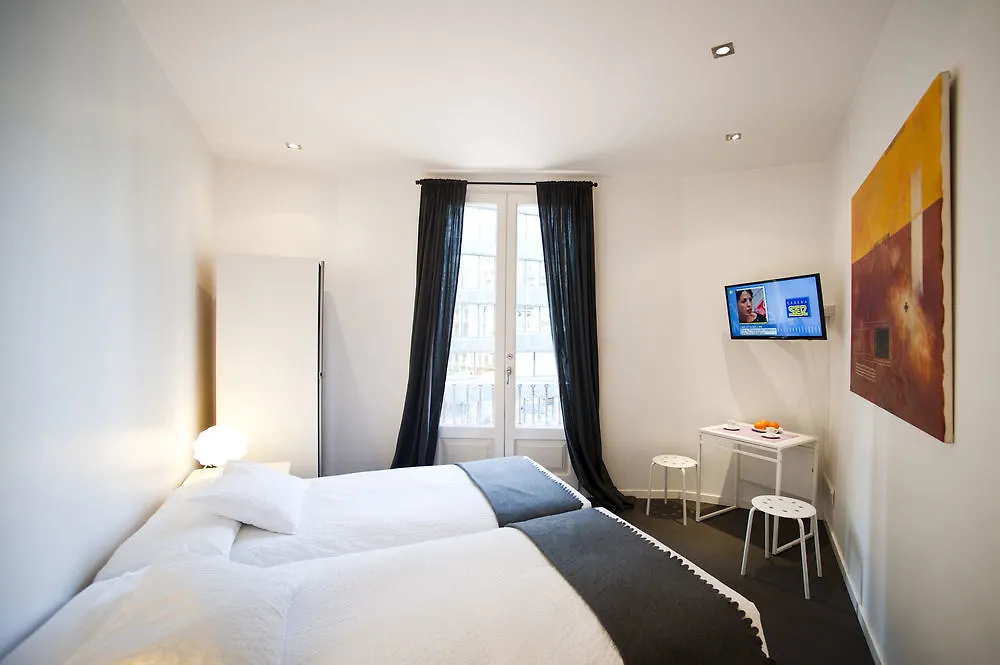 Super Balmes Guest House Barcelona