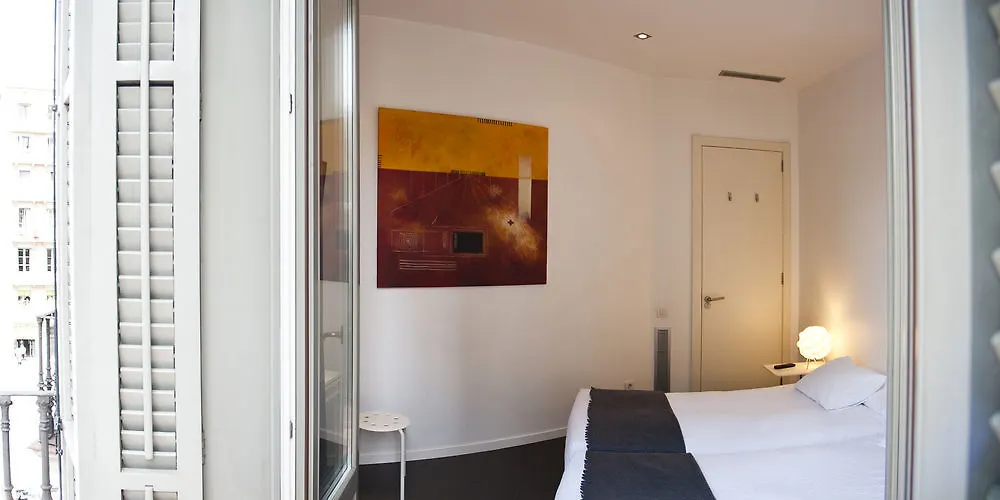 Super Balmes Guest House Barcelona Hotell